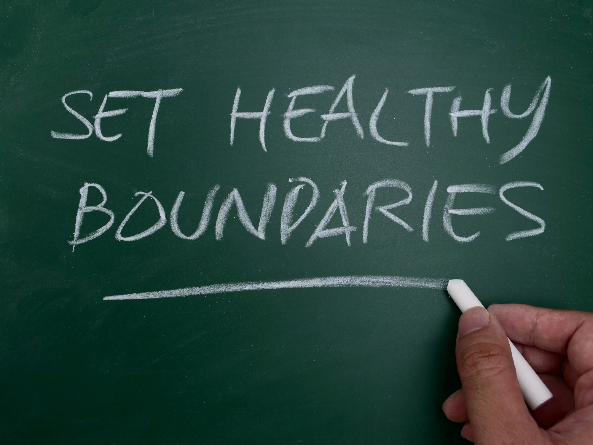 Have trouble with relationship boundaries? Here's how to set boundaries in a relationship for healthy love.